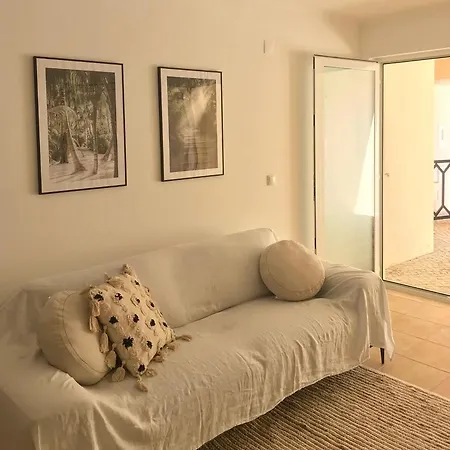 Accommodation In Sesimbra - Two Double Bedroom Exterior photo
